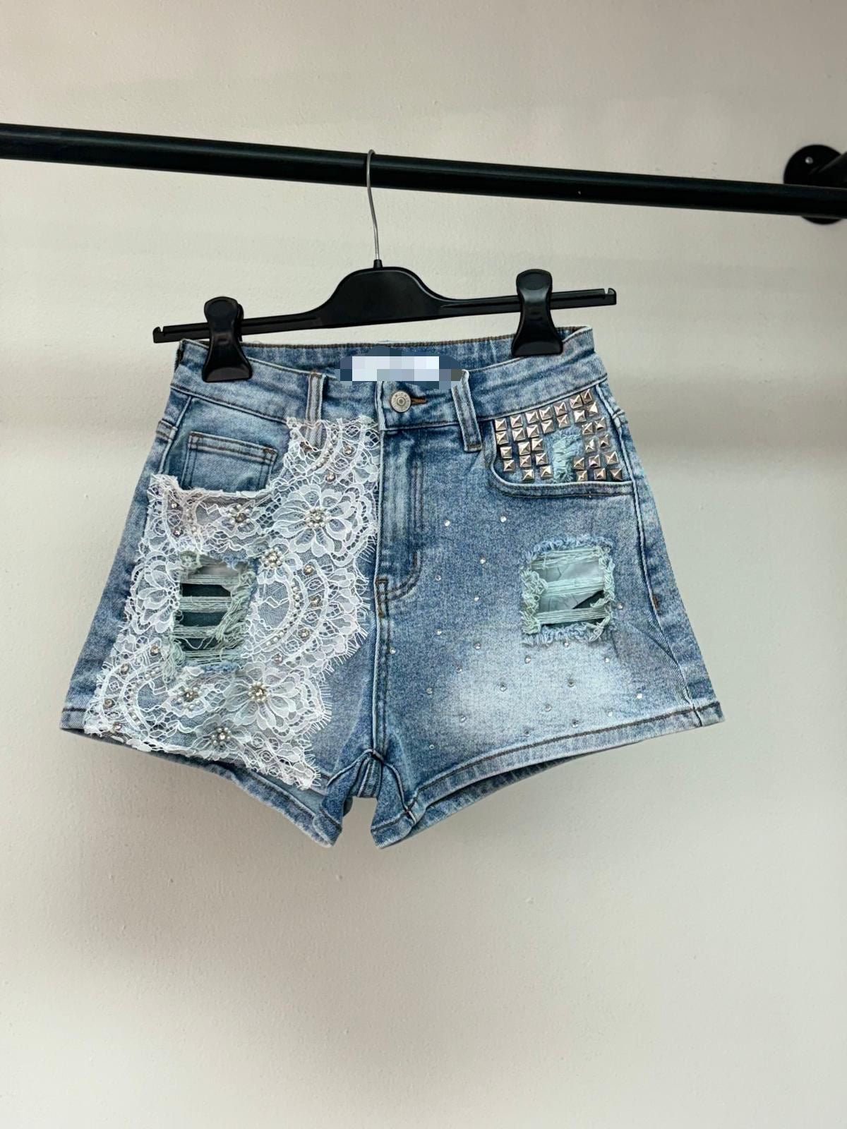 Yina Short